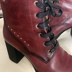 PIKOLINOS Burgundy Lace-Up Ankle Boots